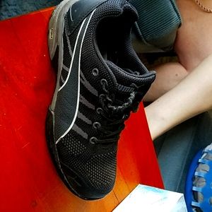 Women's puma steel toe sneakers size 8